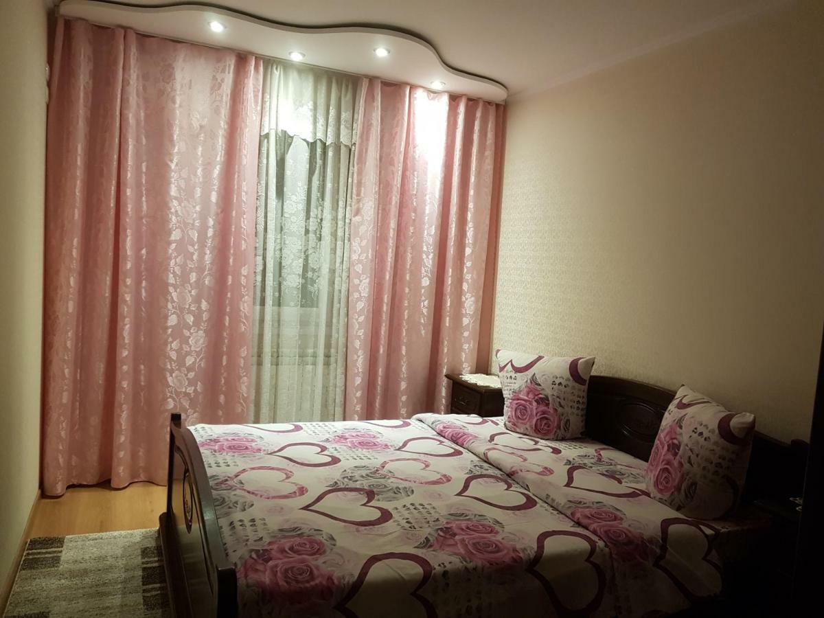 Diana Apartament 雅西 外观 照片